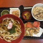 得得うどん - 料理写真: