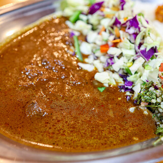 ポークビンダルー食べる副大統領_0