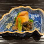 富小路 やま岸 - 赤貝と春野菜の和え物