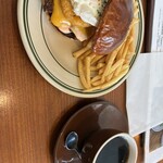 エース バーガー カフェ - ブレックファーストバーガー