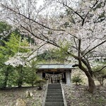 菓匠 いとう - 八幡神社