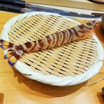 鮨 銀座 おのでら - (2015.2) ピクピク動く車海老