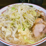 ラーメン二郎 横浜関内店 - ラーメン小 +ニンニク