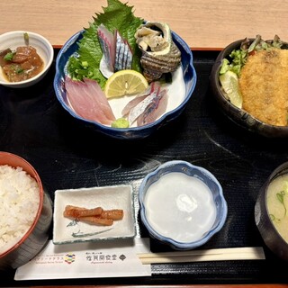 関あじ関さばの郷 佐賀関食堂_0