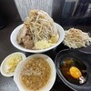 ラーメンどでん - どでん(マシマシ)にすると別皿提供してくれます！
