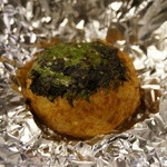 地雷也 - 味噌焼きオニギリ・・持ち帰り用にしてもらいました。