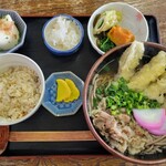 ふくふくうどん - 炊き込み御飯は相方行き(^^)