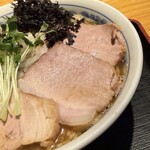 つくば麺屋こうじ - 料理写真:背脂煮干しらぁ麺（UP）