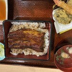 炭火鰻のこうせい - うな重と天ぷら定食　¥2230  （海老、ナス、ピーマン）