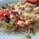九州ラーメン友理 - 焼き飯をぶち込んだ