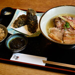 沖縄料理としゃぶしゃぶのお店 赤瓦 - 料理写真:沖縄そばセット