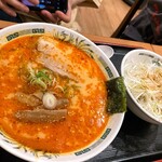 日高屋 - 料理写真:ピリ辛とんこつネギラーメン