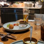 The Kitchen Salvatore Cuomo NAGOYA - 連れは真鯛のカルパッチョ
