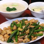 珍来飯店 新曽店 - 「にんにくの芽と豚肉の炒めたのとクリームシチュー」