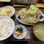 まりも食堂 - 肉野菜イタメ定食