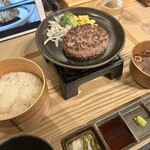とろけるハンバーグ福よし 浅草蔵前店 - 