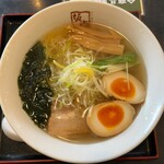 喜多方ラーメン 坂内 - 料理写真:あごだし塩ラーメン（味付玉子トッピング）