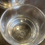 らあめん花月嵐 - ドリンク写真:台東区のお水。美味しいよ。