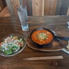 大泉学園クラフトビール工房 - トマトの魚介リゾット(税込759円)とゴルゴンゾーラとベーコンのシーザーサラダ·1人前(税込429円)