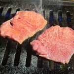 肉ホルモン処 萬 - 