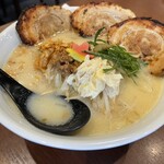 蔵出し味噌 麺場 田所商店 - 料理写真:京都雅炙りチャーシュー麺¥1,606+ 大盛り¥132