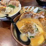 蔵出し味噌 麺場 田所商店 - 北海道味噌漬け炙りチャーシュー麺¥1,419+ 大盛り¥132