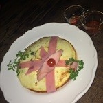 Christon Cafe - ピッツアクアトロフロマッジォパンケーキ〜天使と小悪魔のWソース