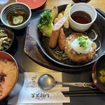 首里殿内 - 