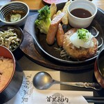 首里殿内 - 