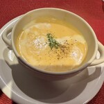 洋食ビストロ Awano - セットのニンジンと玉ねぎのポタージュ