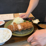 厚切りとんかつ 厚とん - 