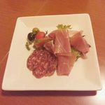 ビストロ ナチュレ - イベリコサラミとイタリア産生ハム 700円 2015/02