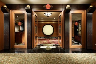 Chuugoku Ryori Sairyuu - 彩龍は横浜ベイシェラトン ホテル＆タワーズの3階にあります。