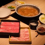 モーモーパラダイス - 料理写真:【春季限定】海老塩スープのしゃぶしゃぶ