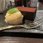 炭火焼珈琲 蔵 - 