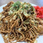 大豆生田商店 - 「じゃがいも入り焼きそば 並盛」550円税込み♫