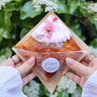 焼き菓子と紅茶のお店 グルニエ_1