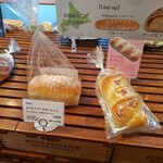 ぱんのわプラス - 商品棚