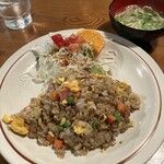 ランチハウス たまご - 料理写真:カレーチャーハン 1000円
