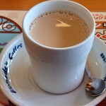 珈琲所コメダ珈琲店 - たっぷりミルクコーヒー680円