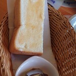 珈琲所コメダ珈琲店 - モーニングセット③(山食パンバター＋こしあん)