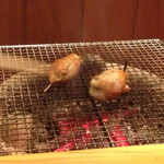 日本料理 たかむら - 2015年1月中旬。お待ちかね、自家製の比内地鶏の首皮と希少部位のソーセージです。