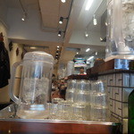 Miso Noodle Spot 角栄 - 店内