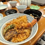 のれんと味 だるま料理店 - 