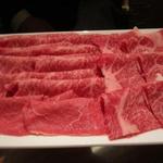 神戸プレジール - 左が〈神戸ビーフ〉ランプ・もも　右が〈但馬牛〉　　ロースH26.12再訪