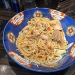 東京煮干屋本舗 - 味変(フライドオニオン・ブラックペッパー・激辛一味)