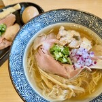 地鶏と蟹 中華そば 榊 - 料理写真: