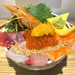 うみの食堂 - うみの宝珠丼（定食価格＋605円）