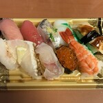 ヤオコー  - 料理写真:魚屋の鮨（中とろ入）
