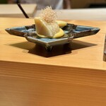 鮨 つぼみ - 筍を西京味噌に付けて
